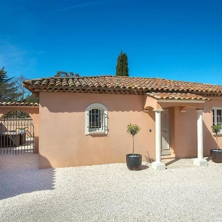 Roquebrune-Sur-Argens, Villa 2 Pieces, 4 Personnes Luaran gambar
